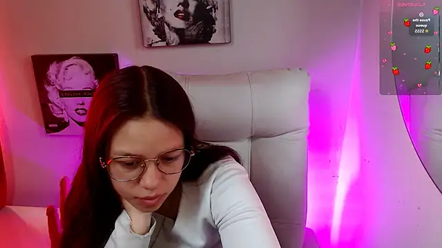 SamanthaRoldaan online show from 12/05/25, 02:14