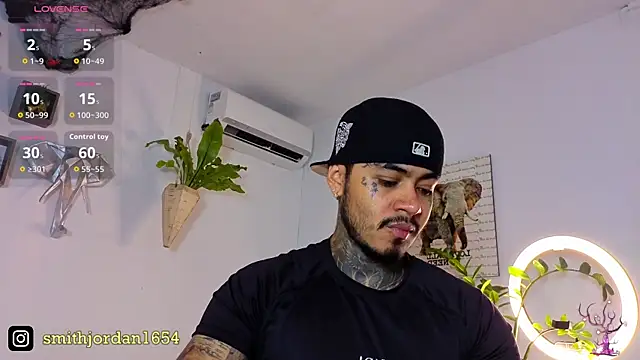 JordanSmiith  online show from 10/18/25, 08:09