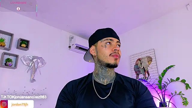 JordanSmiith  online show from 05/05/26, 09:56