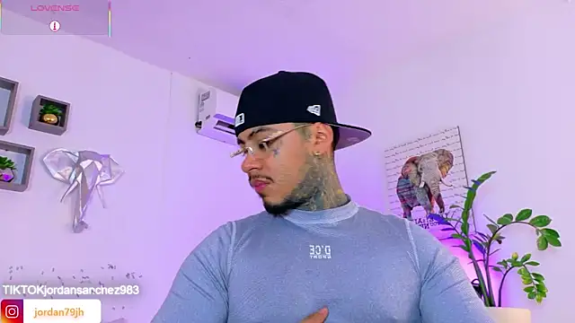 JordanSmiith  online show from 05/06/26, 08:58