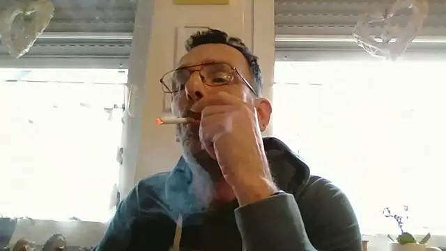 Stefan1609 online show from 12/03/24, 10:39