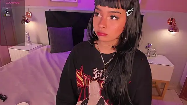 chloe watson  online show from 05/22/26, 08:36