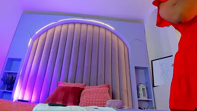 eva daemon online show from 10/02/25, 11:39