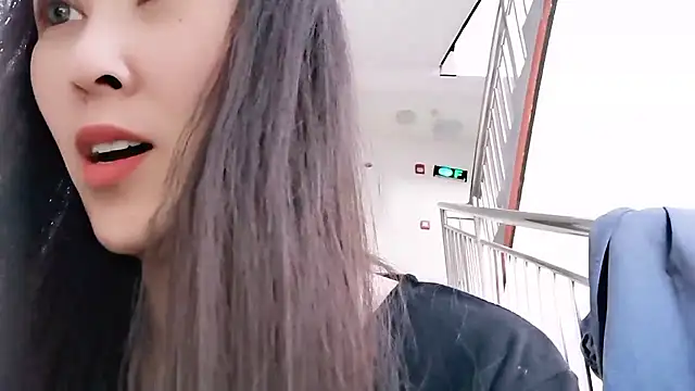 Snapshot of Fannywell chatting on 01/15/26, 07:46 Fannywell online show from 01/15/26, 07:46