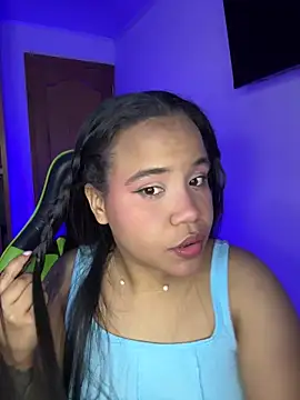 Snapshot of leila_22 chatting on 03/13/26, 08:10 leila 22 online show from 03/13/26, 08:10