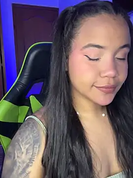 Snapshot of leila_22 chatting on 03/14/26, 08:09 leila 22 online show from 03/14/26, 08:09