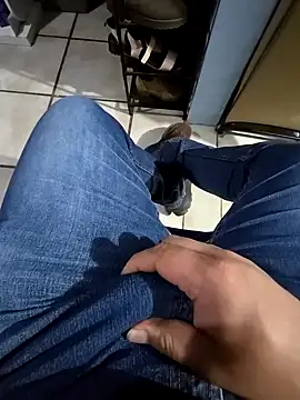 Snapshot of Pnstrokes chatting on 02/08/25, 12:49 Pnstrokes online show from 02/08/25, 12:49