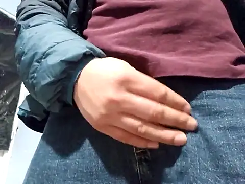 Snapshot of Pnstrokes chatting on 02/22/25, 04:40 Pnstrokes online show from 02/22/25, 04:40