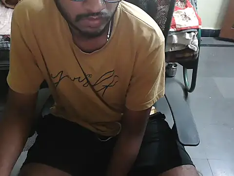 Snapshot of dineshcallboyhyderabad chatting on 11/24/25, 05:56 dineshcallboyhyderabad online show from 11/24/25, 05:56