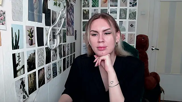 CapriScorpion online show from 09/30/25, 10:53