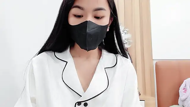 Lita-Julia online show from 01/17/25, 12:10