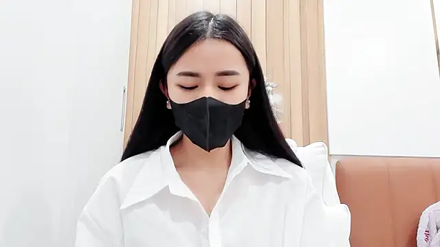 Lita-Julia online show from 01/18/25, 09:02