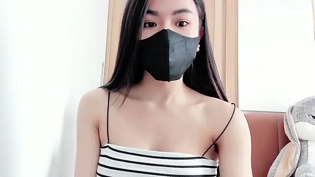 Lita-Julia online show from 03/21/25, 03:44