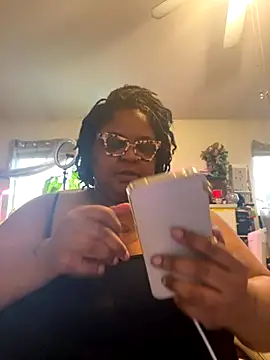 Snapshot of kweenxkarma chatting on 09/10/25, 08:53 kweenxkarma online show from 09/10/25, 08:53