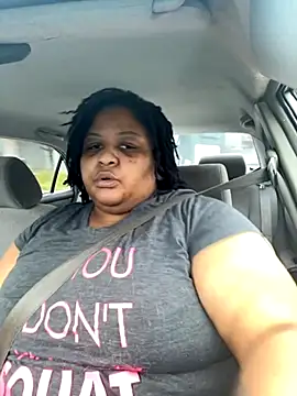 Snapshot of kweenxkarma chatting on 10/25/25, 09:20 kweenxkarma online show from 10/25/25, 09:20