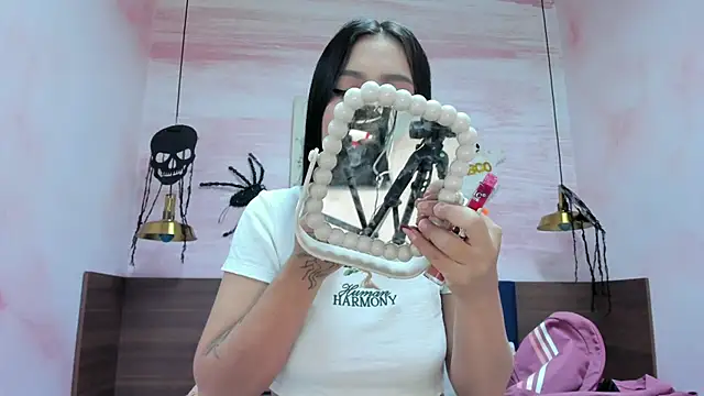 AnneDixie online show from 10/29/25, 03:09