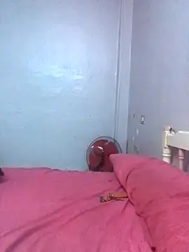 Snapshot of Arabian-B chatting on 11/17/25, 12:55 Arabian-B online show from 11/17/25, 12:55