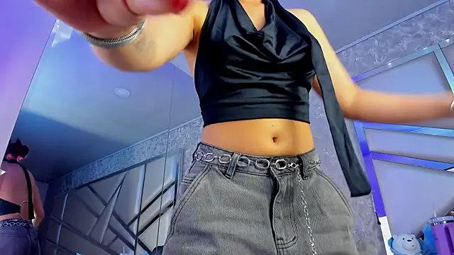 Snapshot of Miia002 chatting on 01/08/26, 11:51 Miia002 online show from 01/08/26, 11:51