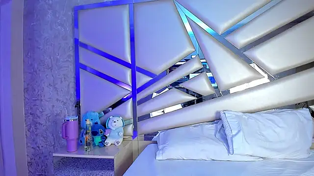 Snapshot of Miia002 chatting on 02/09/26, 12:14 Miia002 online show from 02/09/26, 12:14