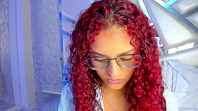 Snapshot of Miia002 chatting on 02/27/26, 12:54 Miia002 online show from 02/27/26, 12:54