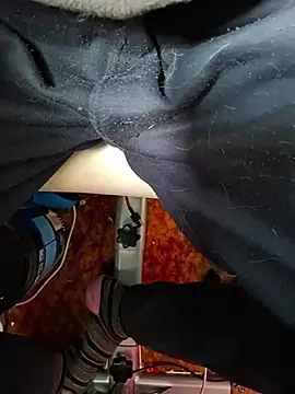 FreezingTie850 online show from 04/28/26, 04:56