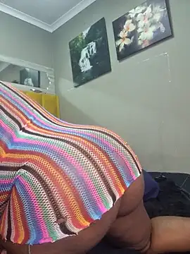 Bustygoddess32 online show from 02/20/25, 09:42