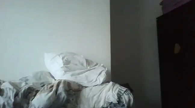 Snapshot of Sexxybella27 chatting on 01/26/25, 05:02 Sexxybella27 online show from 01/26/25, 05:02