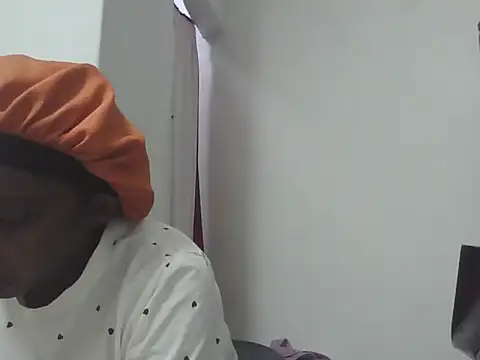 Snapshot of Sexxybella27 chatting on 09/16/25, 08:43 Sexxybella27 online show from 09/16/25, 08:43