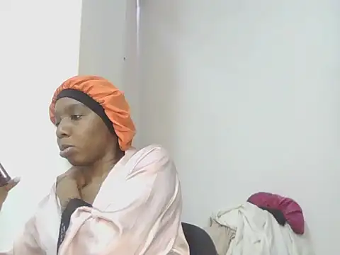 Snapshot of Sexxybella27 chatting on 10/01/25, 06:47 Sexxybella27 online show from 10/01/25, 06:47