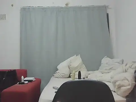 Snapshot of Sexxybella27 chatting on 11/22/25, 07:35 Sexxybella27 online show from 11/22/25, 07:35