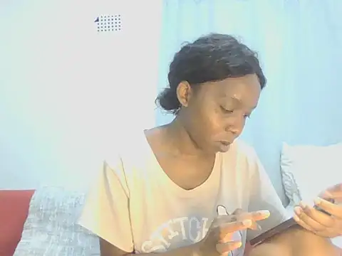 Snapshot of Sexxybella27 chatting on 12/01/25, 07:30 Sexxybella27 online show from 12/01/25, 07:30