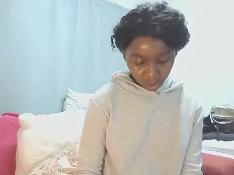 Sexxybella27 online show from 06/06/26, 07:07