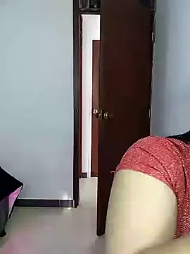 Charlotte cutee18 online show from 10/21/25, 07:58