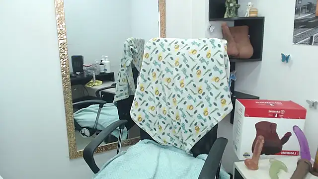 Snapshot of Prety_Nany chatting on 03/21/25, 08:18 Prety Nany online show from 03/21/25, 08:18