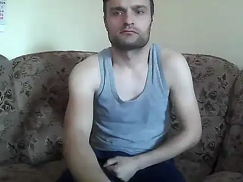 Snapshot of suarez1235 chatting on 04/11/26, 01:37 suarez1235 online show from 04/11/26, 01:37