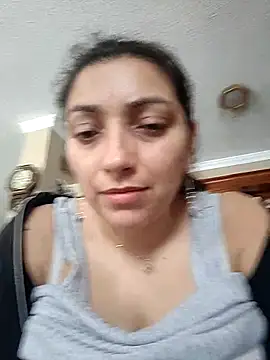 Snapshot of claudia chatting on 03/12/26, 11:38 claudia online show from 03/12/26, 11:38