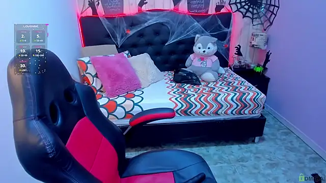 julieth love  online show from 10/24/25, 01:07