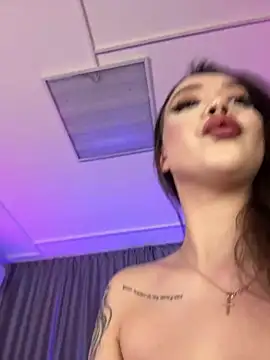 RollingGirls online show from 02/18/25, 08:16