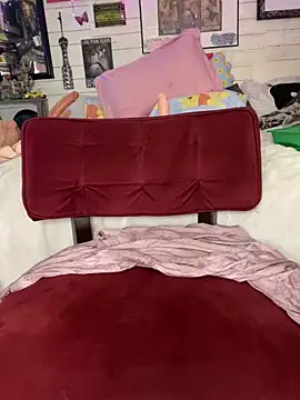 TrenaAnne online show from 02/26/25, 02:03