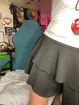 TrenaAnne online show from 03/13/25, 03:44