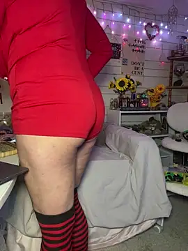 TrenaAnne online show from 05/11/26, 11:35