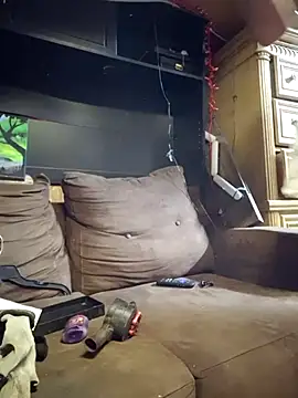 Snapshot of cdressupdiva chatting on 03/06/25, 06:37 cdressupdiva online show from 03/06/25, 06:37