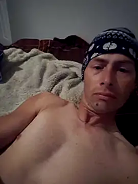 Snapshot of cdressupdiva chatting on 02/17/26, 12:01 cdressupdiva online show from 02/17/26, 12:01