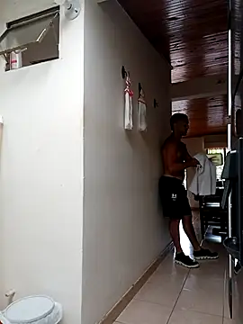 sebasxx97 online show from 02/18/25, 01:33