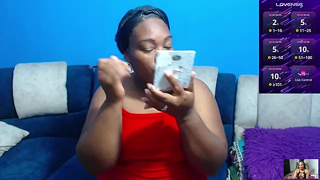 Snapshot of the_pearl199 chatting on 02/01/25, 04:35 the pearl199 online show from 02/01/25, 04:35