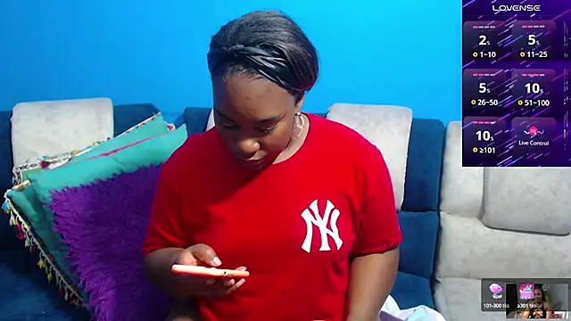 Snapshot of the_pearl199 chatting on 02/03/25, 03:09 the pearl199 online show from 02/03/25, 03:09