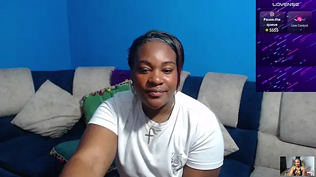 Snapshot of the_pearl199 chatting on 02/09/25, 06:43 the pearl199 online show from 02/09/25, 06:43