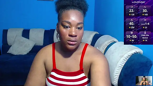 Snapshot of the_pearl199 chatting on 02/11/25, 01:10 the pearl199 online show from 02/11/25, 01:10