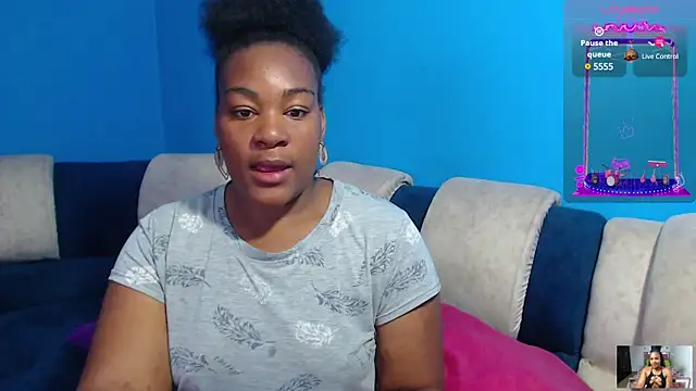 Snapshot of the_pearl199 chatting on 02/19/25, 12:11 the pearl199 online show from 02/19/25, 12:11