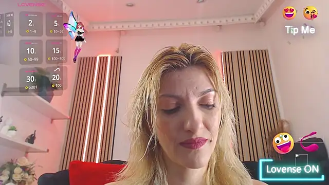 Snapshot of RileyLanna chatting on 11/18/25, 03:56 RileyLanna online show from 11/18/25, 03:56